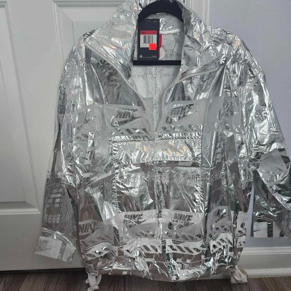 Metalic NIKE Windbreaker